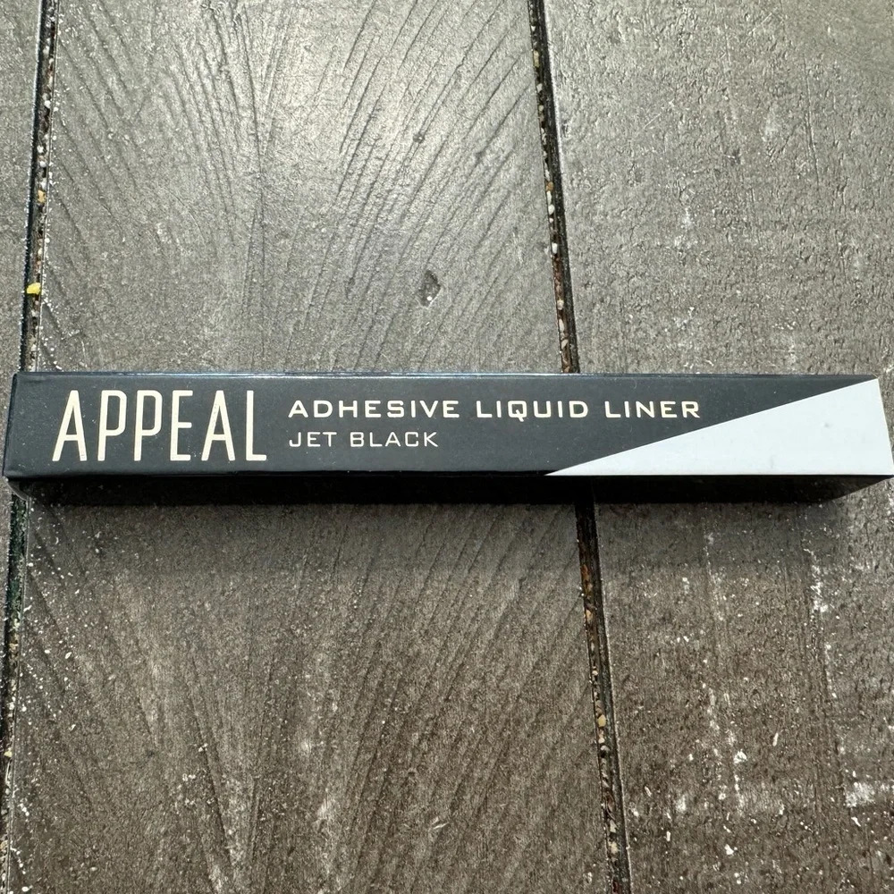 APPEAL Adhesive Liquid Liner‎ New In Box Jet Black